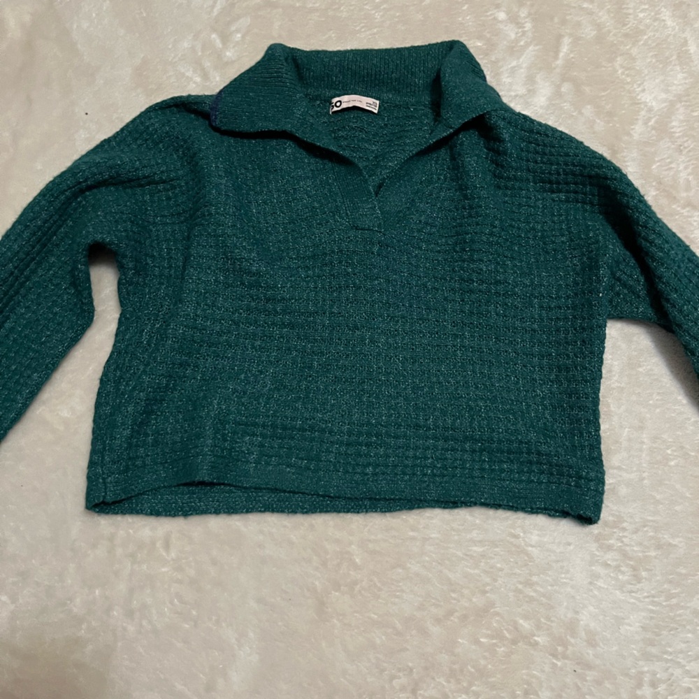 Cropped sweater